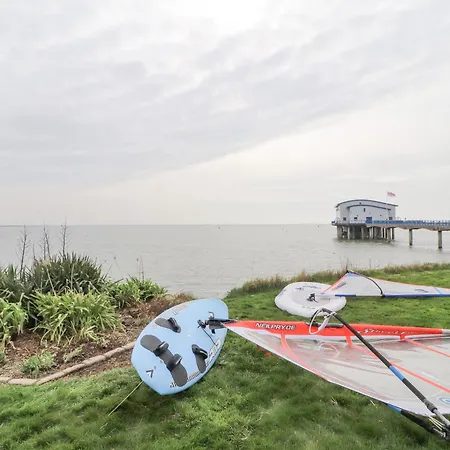 Marina بيت للعطل *