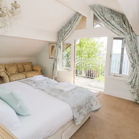 Marina بيت للعطل *