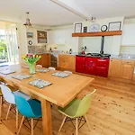 Marina 巴罗弗内斯